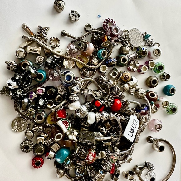 Charm Beads Collection | 100+ Pandora-Style Elements | Silver & Colorful Mix - Picture 4 of 9